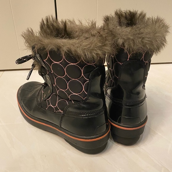 Girls Snowboots Black and Pink Waterproof - Picture 3 of 6